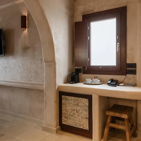Meroviglia Boutique Imerovigli (Santorini)