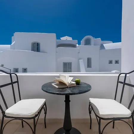 Meroviglia Boutique * Imerovigli (Santorini)